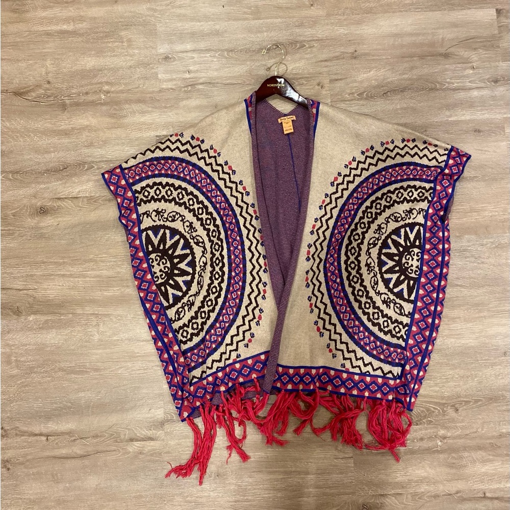 Open Front Aztec Pattern Poncho Sweater - Picture 4 of 9